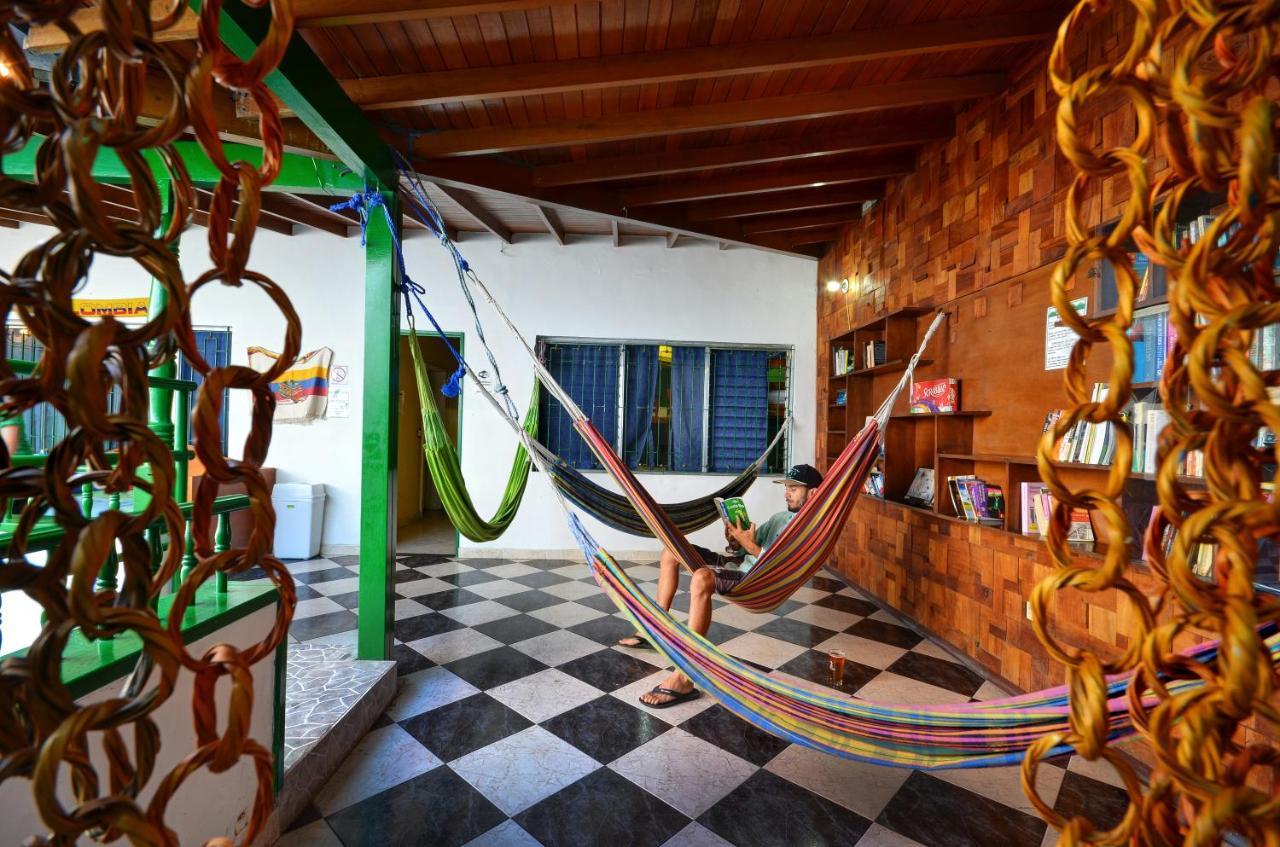 The Wandering Paisa (Adults Only) Hostel Medellin Exterior photo
