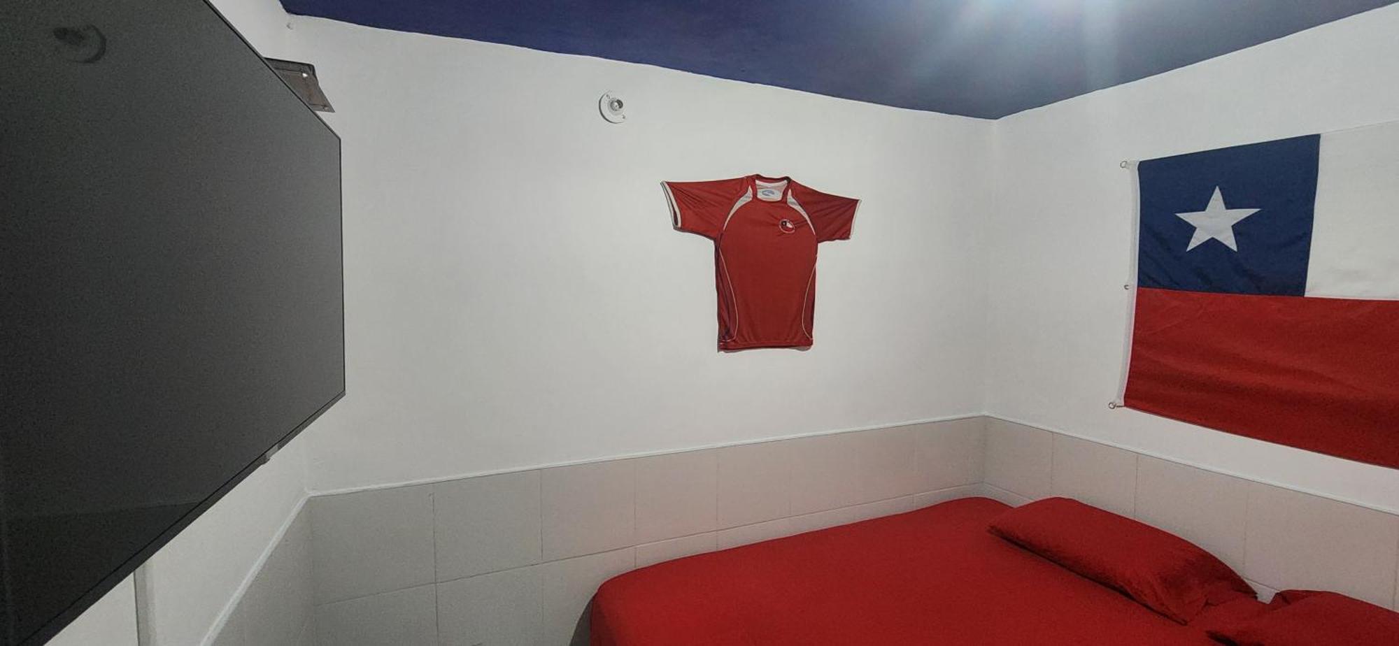 The Wandering Paisa (Adults Only) Hostel Medellin Exterior photo