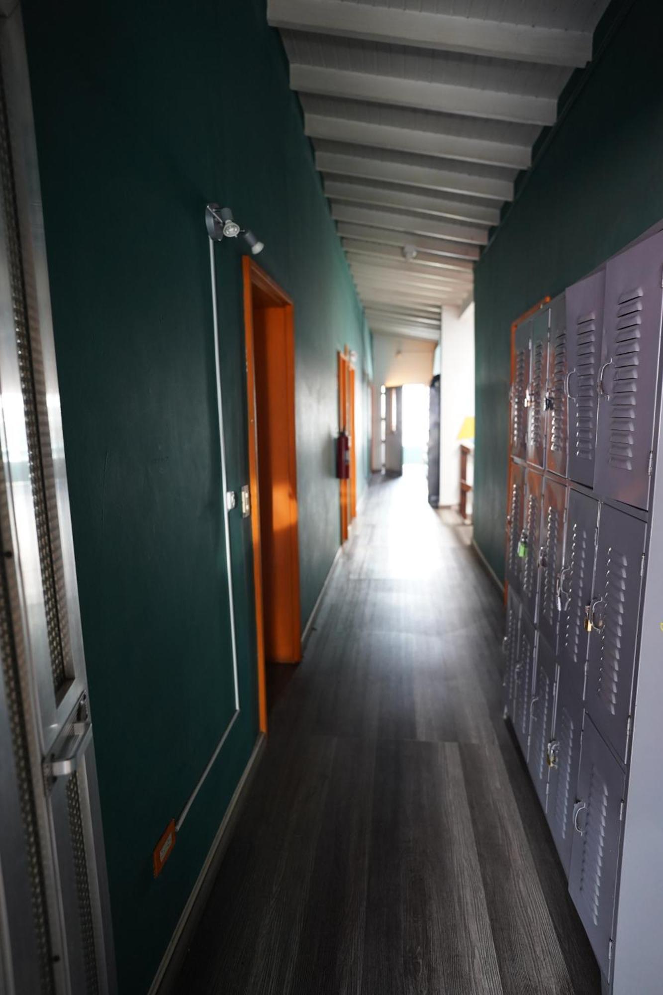 The Wandering Paisa (Adults Only) Hostel Medellin Exterior photo